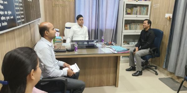 जिला पदाधिकारी ने अंचल अधिकारी, पिपरासी के विरुद्ध प्राथमिकी दर्ज करने का दिया निर्देश