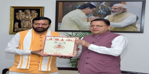 मुख्यमंत्री सैनी ने देहरादून पहुंचकर सांसद की माता के निधन पर जताया शोक