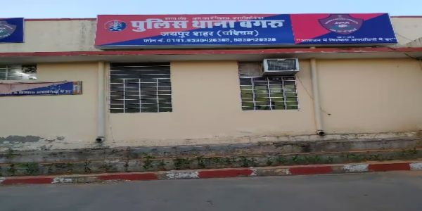 पति ने की पत्नी के सिर पर हमला कर हत्या