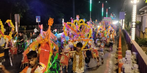 बम भोले के जयकारे लगाते हुए देर रात तक मुरादाबाद पहुंचे शिव भक्त
