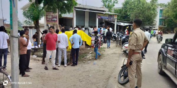 युवक को गोली मारकर मोटर साइकिल सवार बदमाश फरार