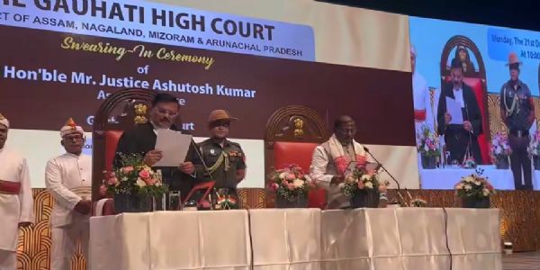 न्यायमूर्ति आशुतोष कुमार ने गौहाटी उच्च न्यायालय के मुख्य न्यायाधीश के रूप में ली शपथ