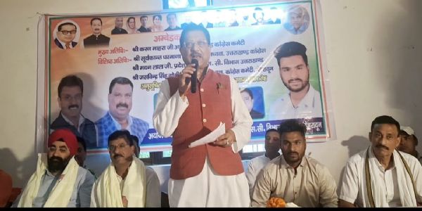 कांग्रेस अनुसूचित जाति विभाग ने लगाई अंबेडकर चौपाल, प्रदेश भर में आयोजित होगी चौपालें