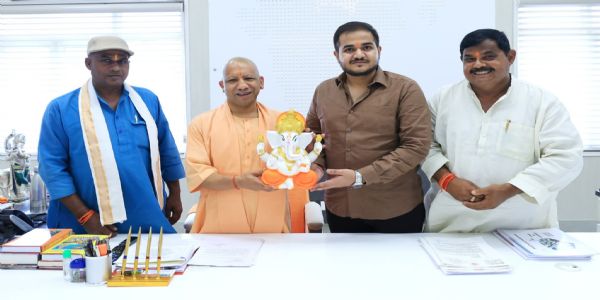 मुख्यमंत्री से मिले विधायक ज्ञान तिवारी, क्षेत्रीय विकास योजनाओं पर की चर्चा
