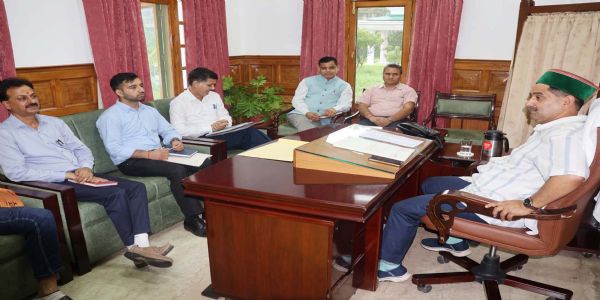 चम्बी में क्षतिग्रस्त दुकानों को मिलेगा उचित मुआवजा : केवल पठानिया