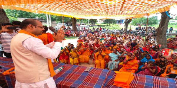 समाजसेवी दिनेश अग्रवाल ने बगहा विधान सभा  चुनाव लड़ने की घोषणा की