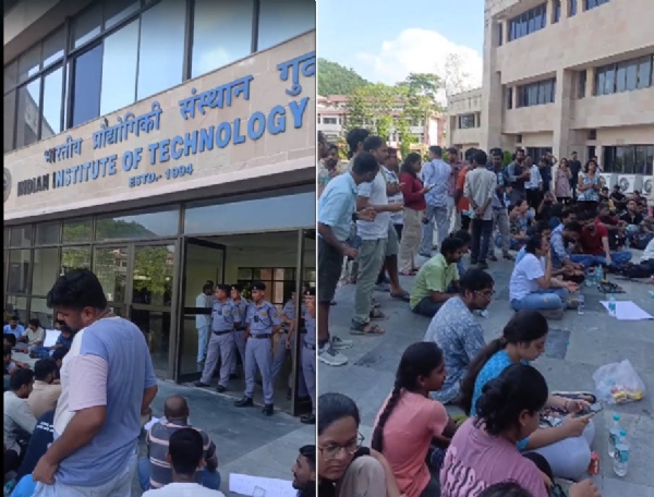 आईआईटी गुवाहाटी के प्रशासनिक भवन के सामने अपनी मांगों को लेकर मंगलवार को प्रदर्शन करते छात्र