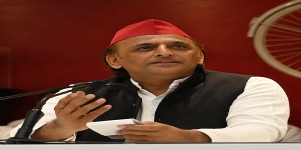 यूपी में कानून-व्यवस्था ध्वस्त, अपराधी खुलेआम कर रहे हत्याएं : अखिलेश यादव