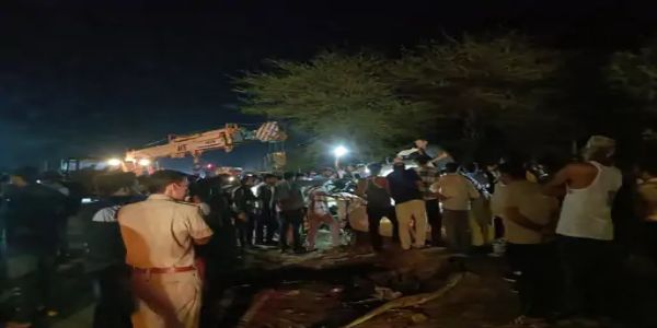 बीकानेर में दो कारों की टक्कर में पांच की मौत, चार गंभीर घायल