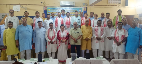 राष्ट्र को समर्पित गुरुओं एवं कर्मयोगियों को  भारत गुरु गौरव सम्मान से म्मानित किया गया
