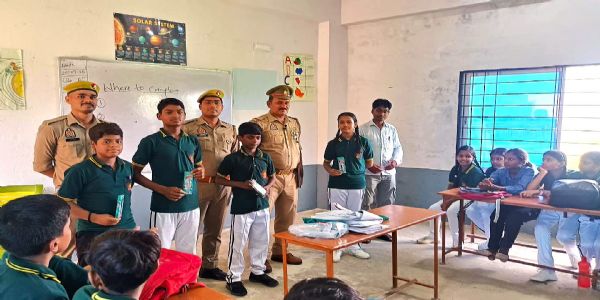साइबर अपराध के प्रति युवाओं को किया जागरूक, छात्रों ने बढ़-चढ़ कर लिया हिस्सा