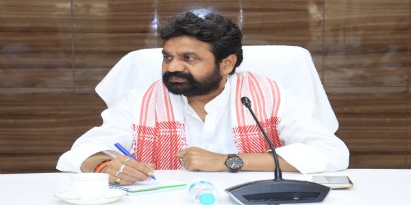 होम्योपैथी कॉलेज में बनाए स्मार्ट क्लास, अस्पतालों के लिए जिला प्रशासन उपलब्ध कराए जमीन : दयाशंकर मिश्र