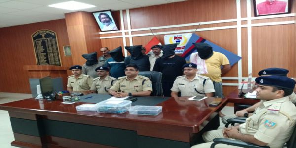 अंतरराज्यीय वाहन चोरी गिरोह का खुलासा, चार गिरफ्तार