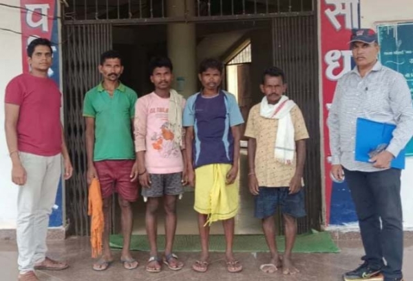 4 गाै-तस्करी के आराेपित गिरफ्तार