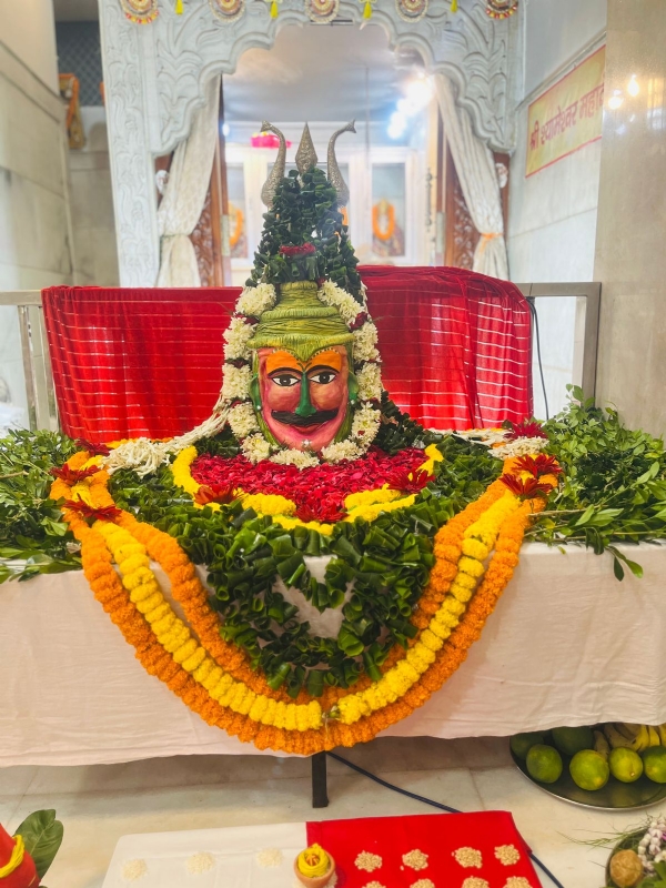 श्‍याम बाबा का अदभुत श्रृंगार