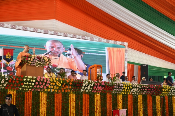 कभी दंगा प्रदेश के रूप में था बदनाम, आज अनुशासित और उत्सव प्रदेश की बनी पहचान : मुख्यमंत्री*