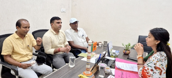 जमशेदपुर पूर्वी की विधायक पूर्णिमा साहू ने क्षेत्र की विद्युत समस्याओं को लेकर जेबीवीएनएल के अधिकारियों संग की बैठक