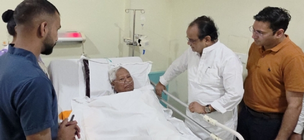अस्पताल ने मंत्री इरफान अंसारी और पद्मश्री