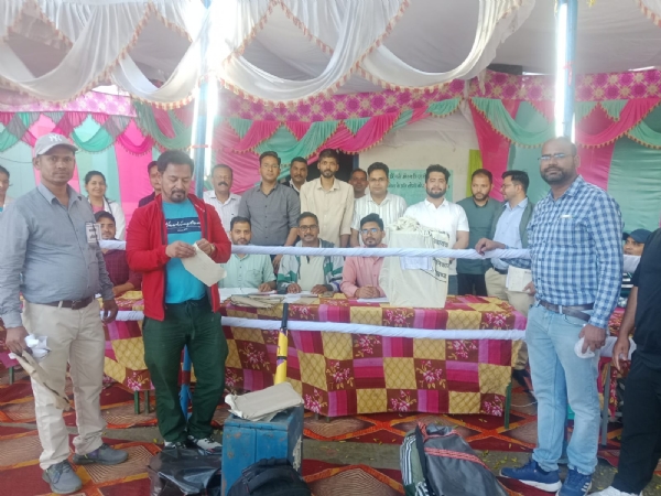 पंचायत चुनाव की झलकियां