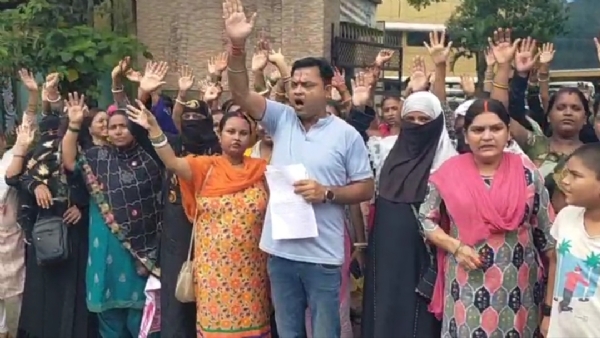 मंईयां सम्मान योजना के लिए प्रदर्शन