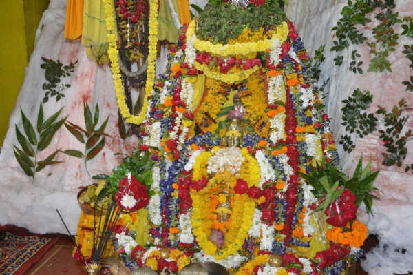 देव गुरू बृहस्पति भगवान का जल बिहार श्रृंगार