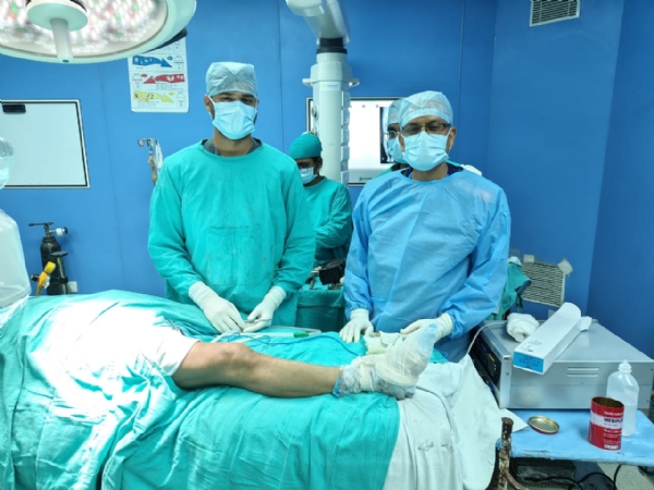 एसआरएन अस्पताल में सफल आपरेशन का छाया चित्र