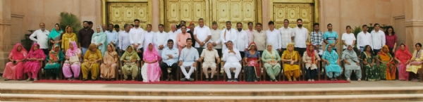 विधान सभा में कारगिल वीरांगनाओं का सम्‍मान