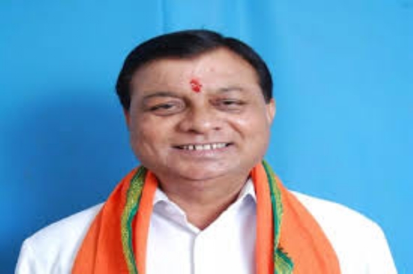 प्रभारी मंत्री लखनलाल देवांगन