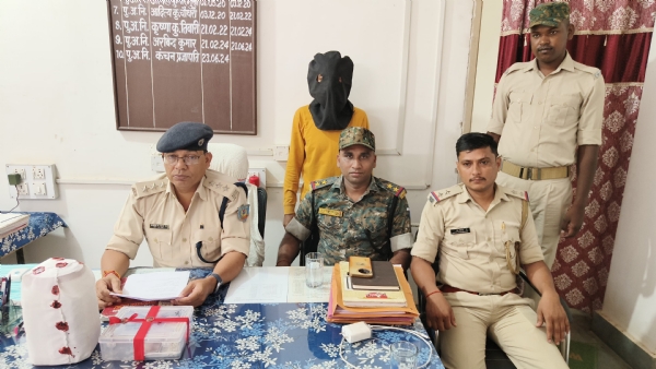 मामले की जानकारी देते एसडीपीओ