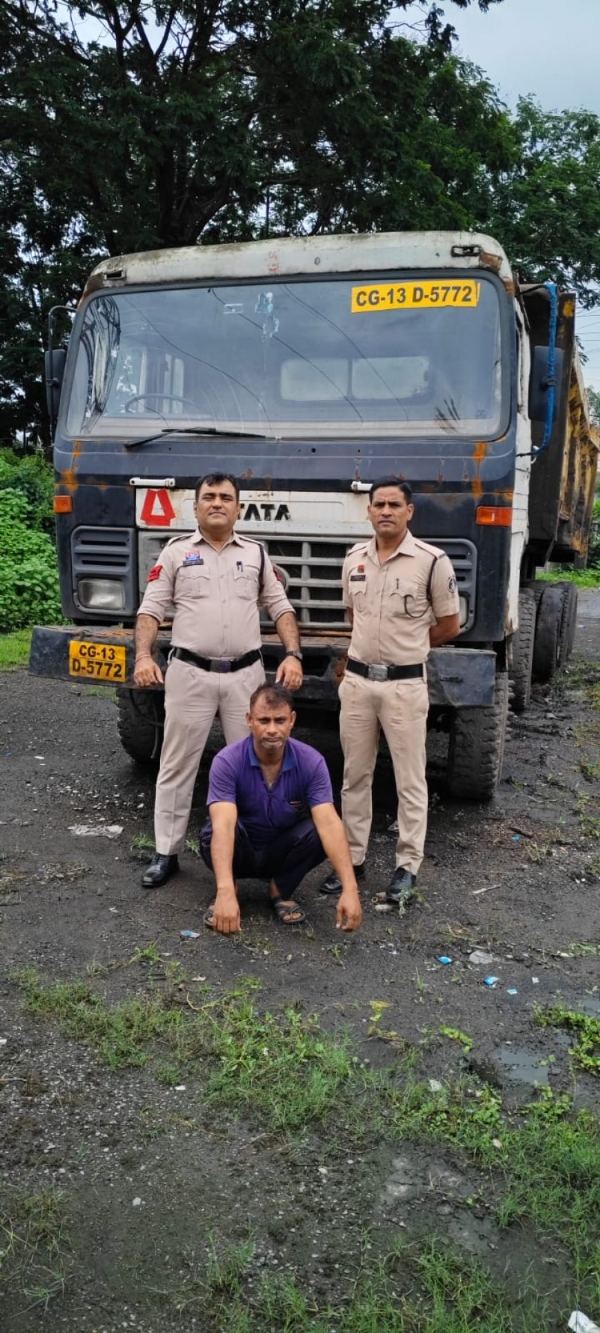 पुलिस के गिरफ्त में आरोपी