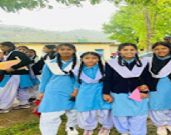 बिना प्रधानाचार्य  इंटर कॉलेज