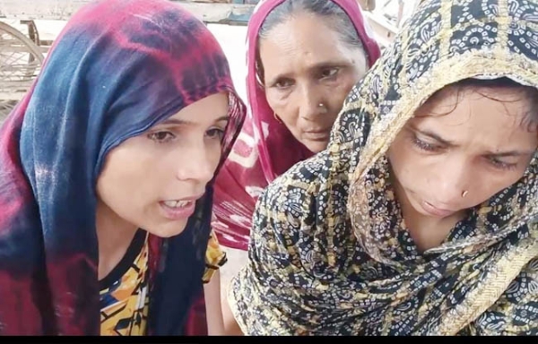 सोनीपत: परिवार के सदस्य अपना दर्द सुनाते हुए