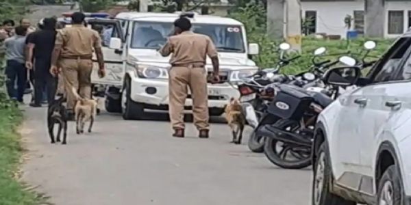 हाथरस पुलिस ने स्कॉर्पियो से लाखों का गांजा पकड़ा