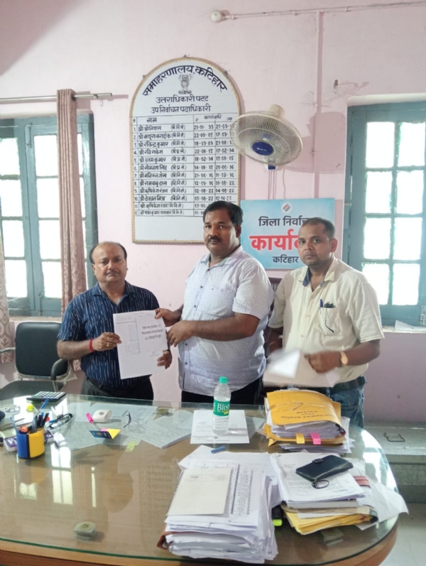 उप निर्वाचन पदाधिकारी व बीएलओ