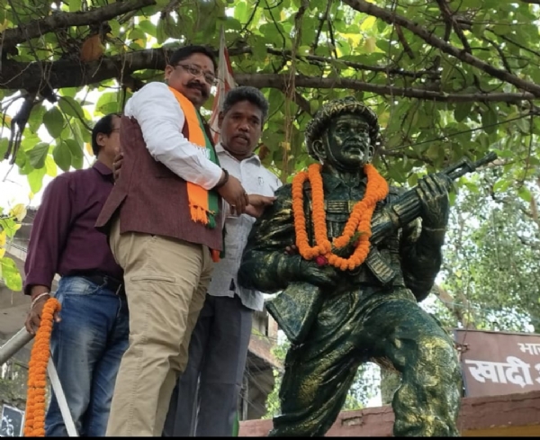 कारगिल विजय दिवस पर भाजपा कार्यकर्ताओं ने दी शहीद राम भगवान केरकेट्टा को श्रद्धांजलि*