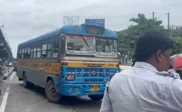 केस्टोपुर में बस से कुचलकर युवक की मौत
