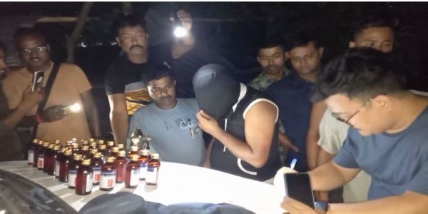 प्रतिबंधित कफ सिरप के साथ युवक गिरफ्तार