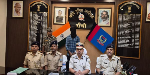 हथियार खरीद-बिक्री मामले में एक आरोपित गिरफ्तार