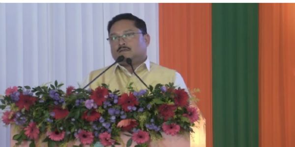 ऐतिहासिक गौरव का क्षण: दिलीप सैकिया को संसद रत्न सम्मान, पूर्वोत्तर के पहले सांसद बने