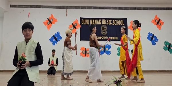 गुरु नानक स्कूल में मना कारगिल विजय दिवस