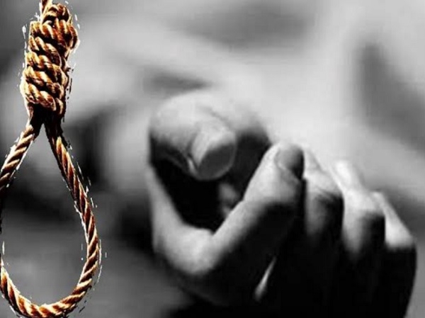 पन्‍ना : चाली राजा ने अज्ञात कारणों के चलते फांसी लगाकर की आत्महत्या