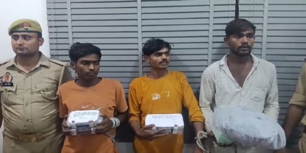 ऑटो में सवारियों के साथ लूट करने वाले तीन शातिर चढ़े पुलिस के हत्थे