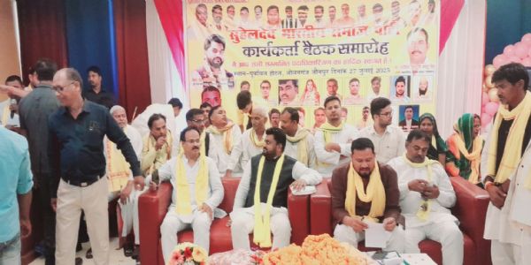 सुभासपा पूरे प्रदेश में पंचायती त्रिस्तरीय चुनाव संगठन के बल पर लड़ेगी: अरविंद राजभर