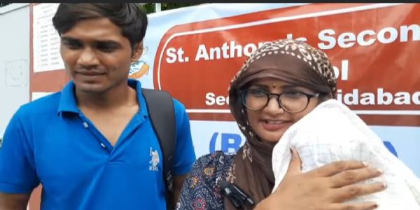 फरीदाबाद : दुधमुंही बच्ची को लेकर परीक्षा देने पहुंची महिला, दिव्यांगों ने सरकार की व्यवस्था को सराहा