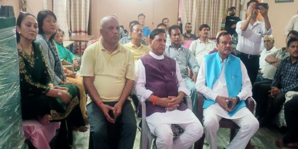 राजीव बिंदल ने नाहन में सुनी मन की बात, बताया कार्यक्रम का महत्व