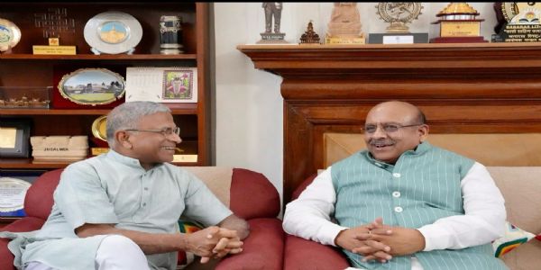 दिल्ली विधानसभा अध्यक्ष ने की राज्यसभा के उपसभापति से मुलाकात