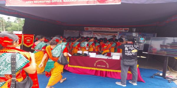 कोकराझार में डूरंड कप उद्घाटन समारोह में सेना करियर प्रदर्शनी आयोजित