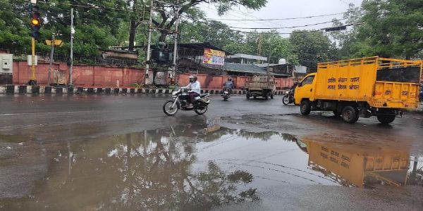 मध्‍य प्रदेश के आज 53 जिलों में भारी बारिश का अलर्ट, इंदिरा सागर डैम के 12, ओंकारेश्वर के 9 गेट खुले