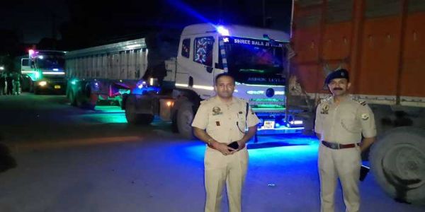 सिरमौर पुलिस का रातभर चला अभियान, ओवरलोडिंग पर कसी नकेल, 18 डंपर जब्त