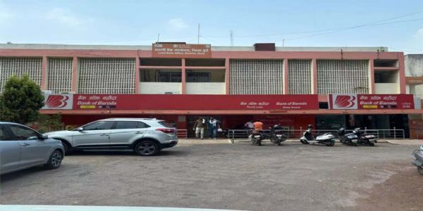 भिलाई के इंदिरा प्लेस सिविक सेंटर स्थित बैंक ऑफ बड़ौदा